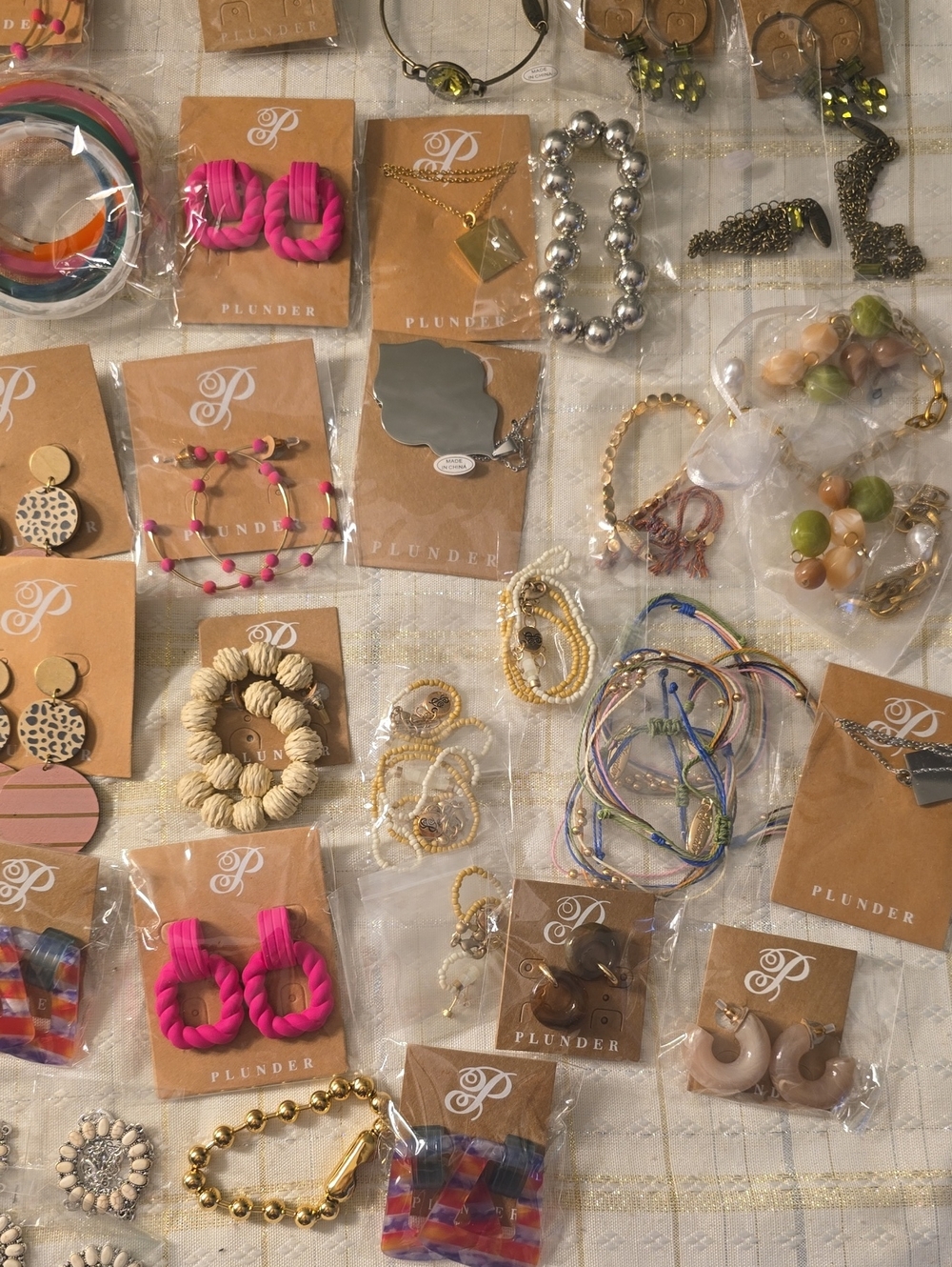 54 Plunder Assorted Bracelets, Earrings & Necklaces All NEW - Picture 7 of 12